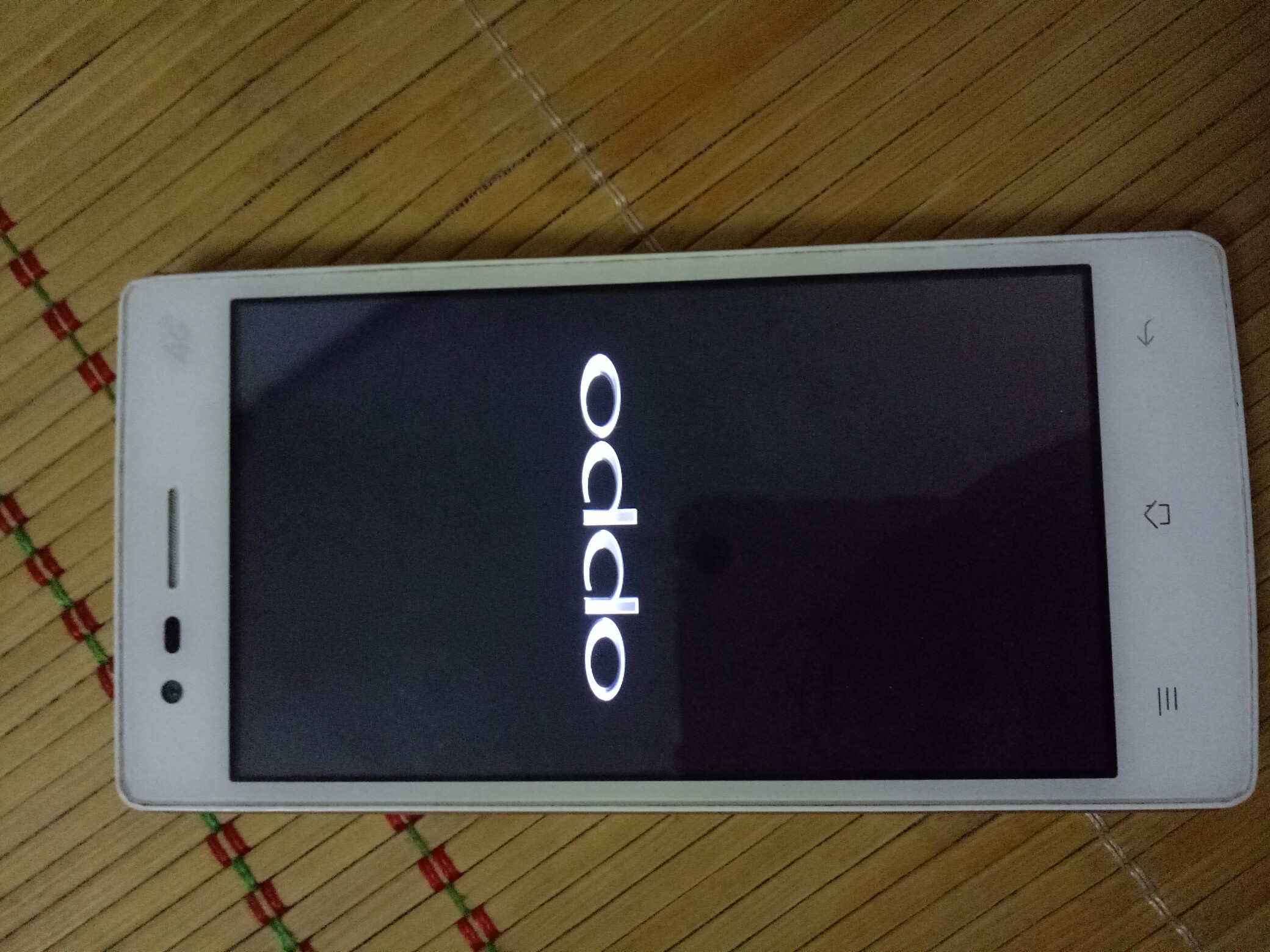 oppor9s老是卡死机_oppor9s死机重启不了_dnf不卡电脑死机
