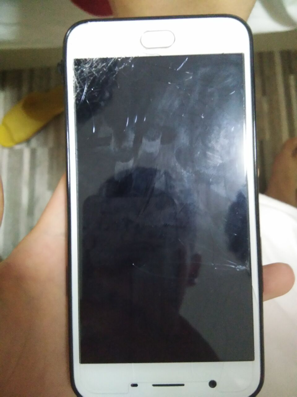 oppoa59s换屏幕多少钱?