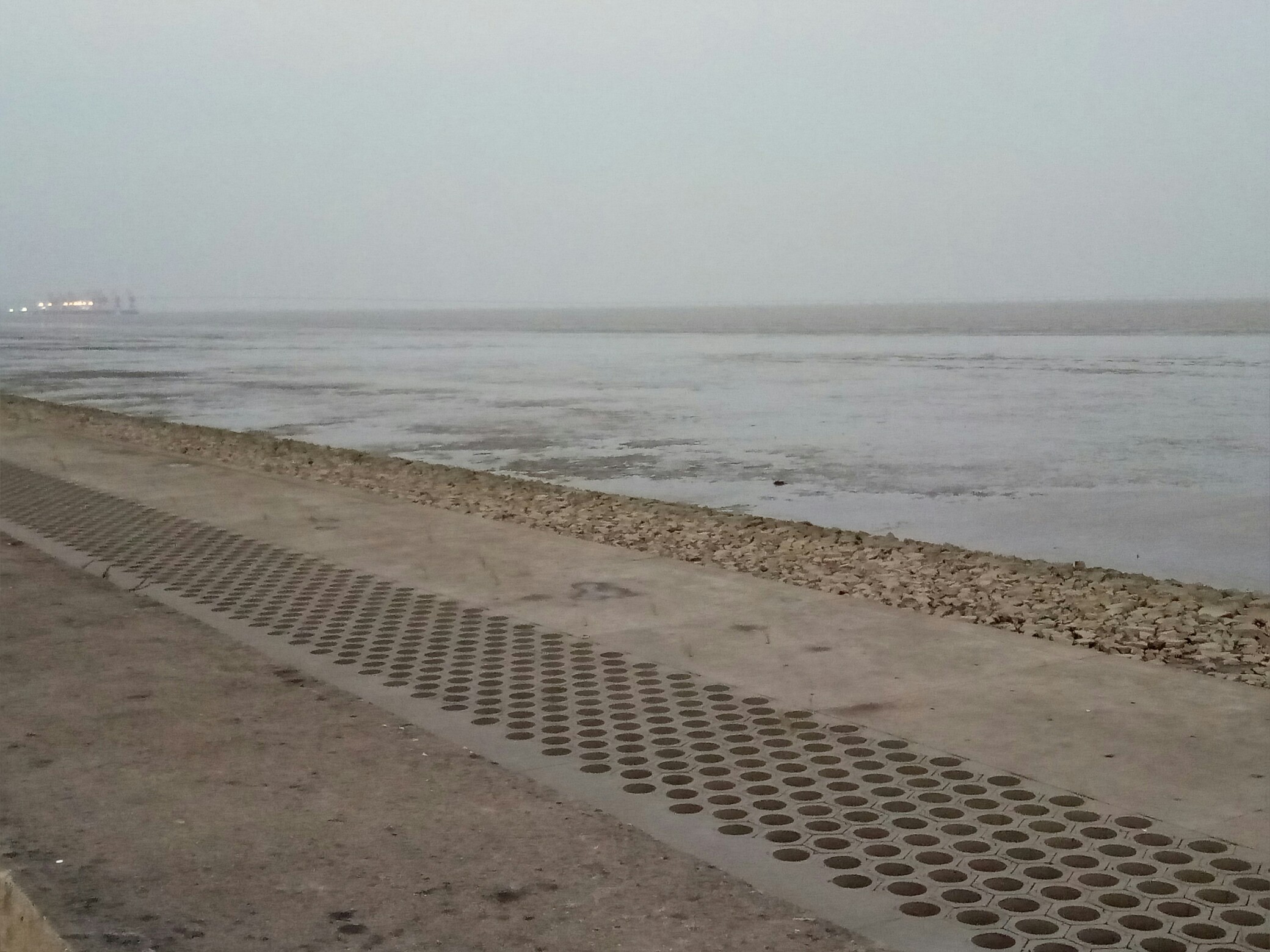 大海啊故乡.