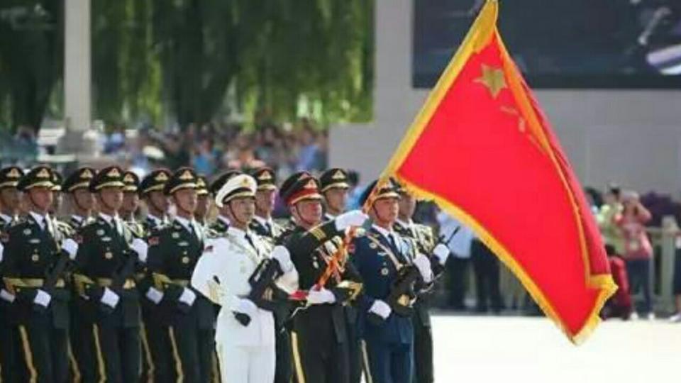 军人升旗简笔画手绘