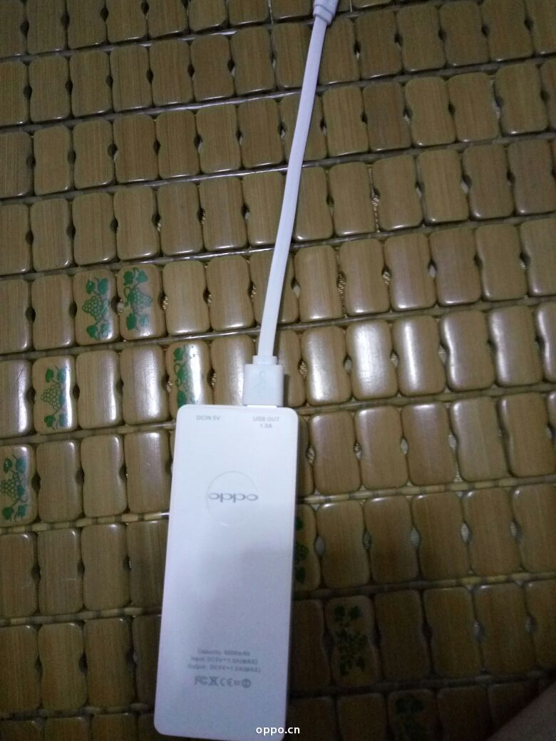 我刚买了oppor7  买手机的时候送了两个6000mah的充电宝