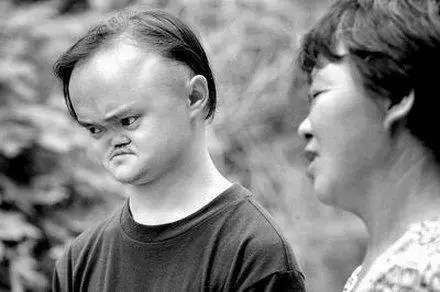 长相如此奇特的人你见过吗?