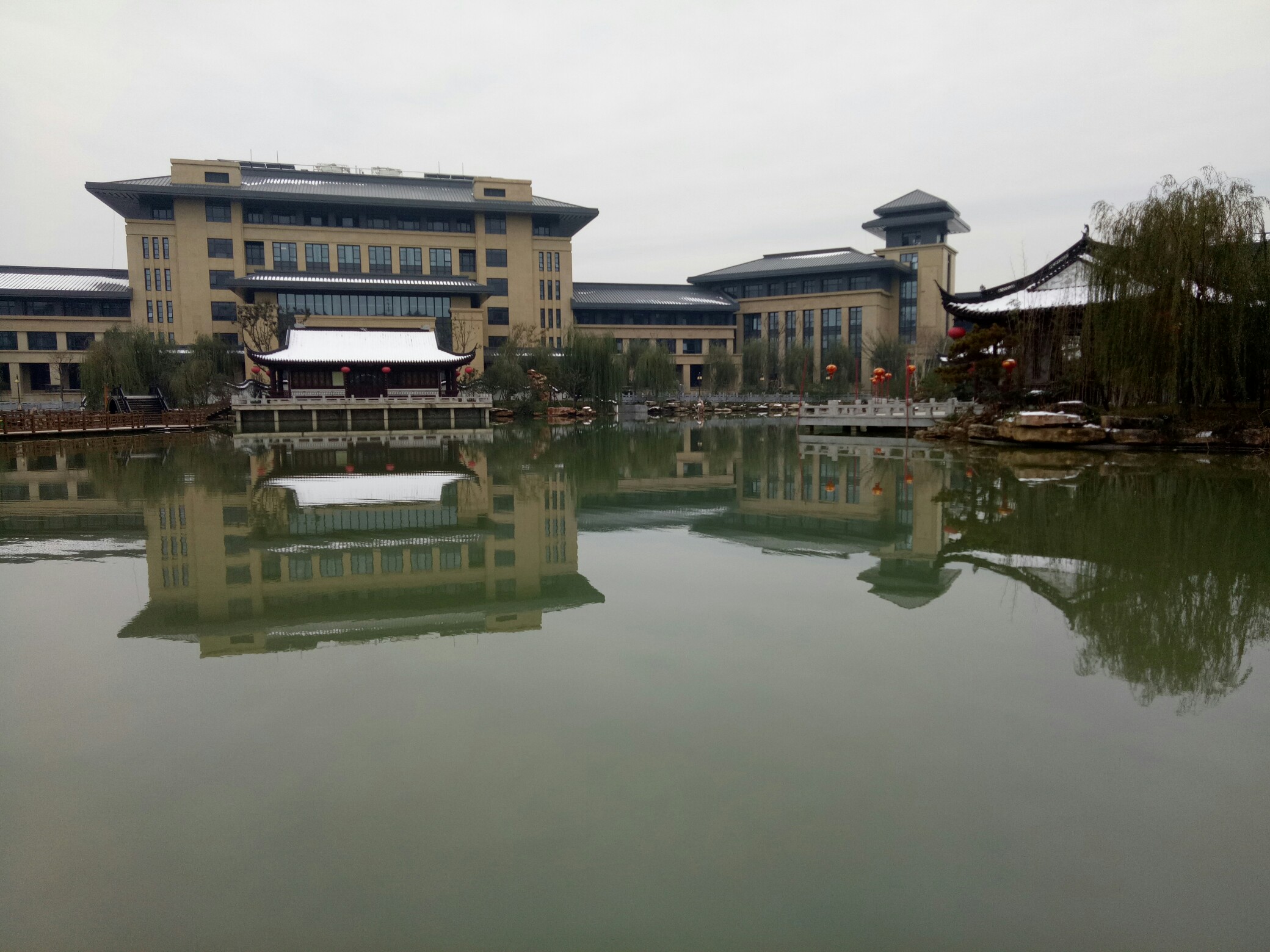 分享满庭芳女子民乐组的歌曲《甜蜜蜜》来自oppo音.