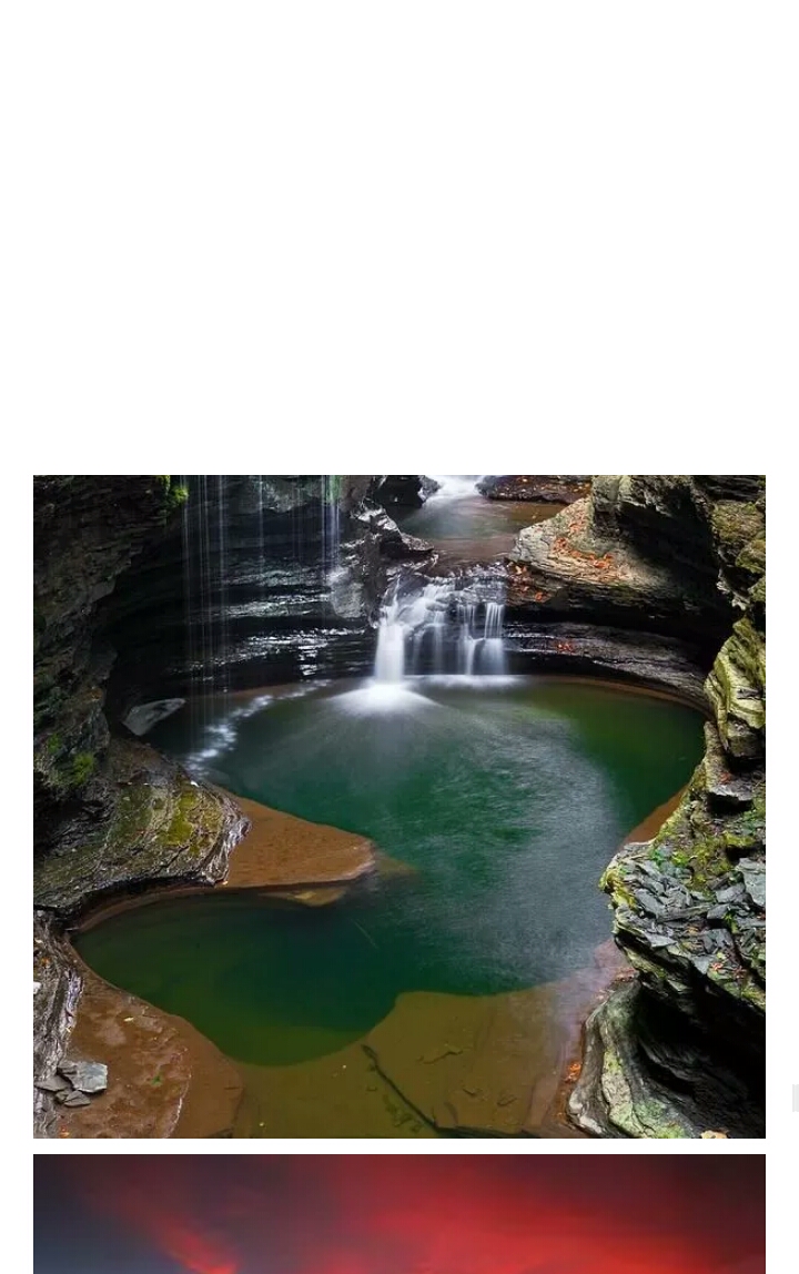 山间水潭曰夜兼程流淌.