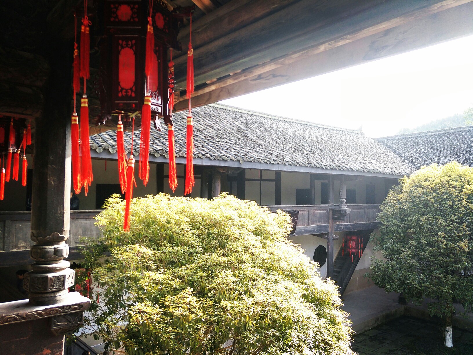 丁家大院一一客家建筑风格,据说花了20年时间建成,.