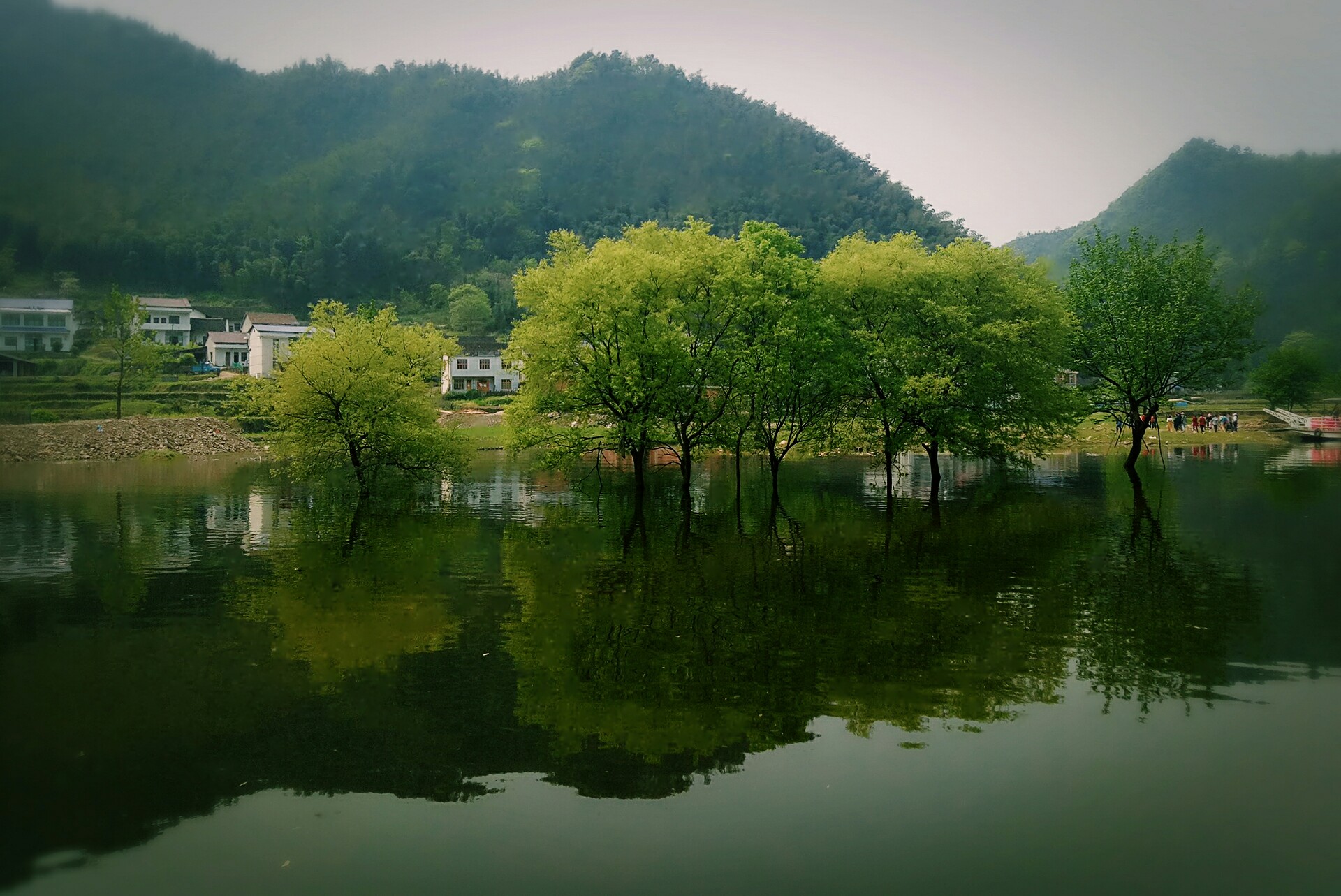 最美不过家乡水