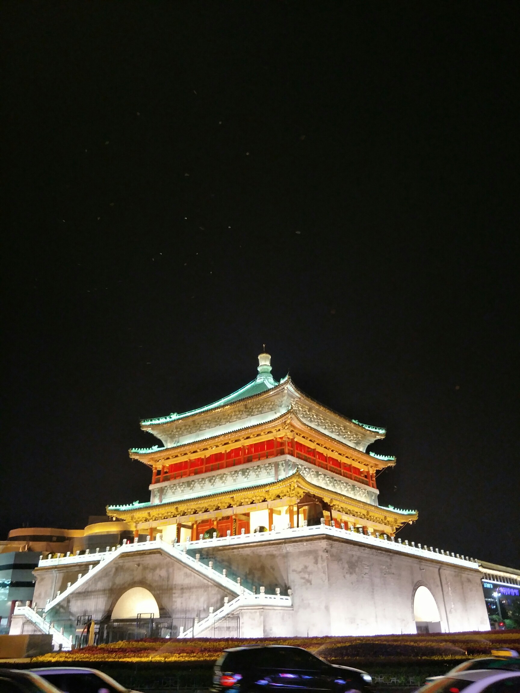 手机里最新的一张照片#西安钟楼