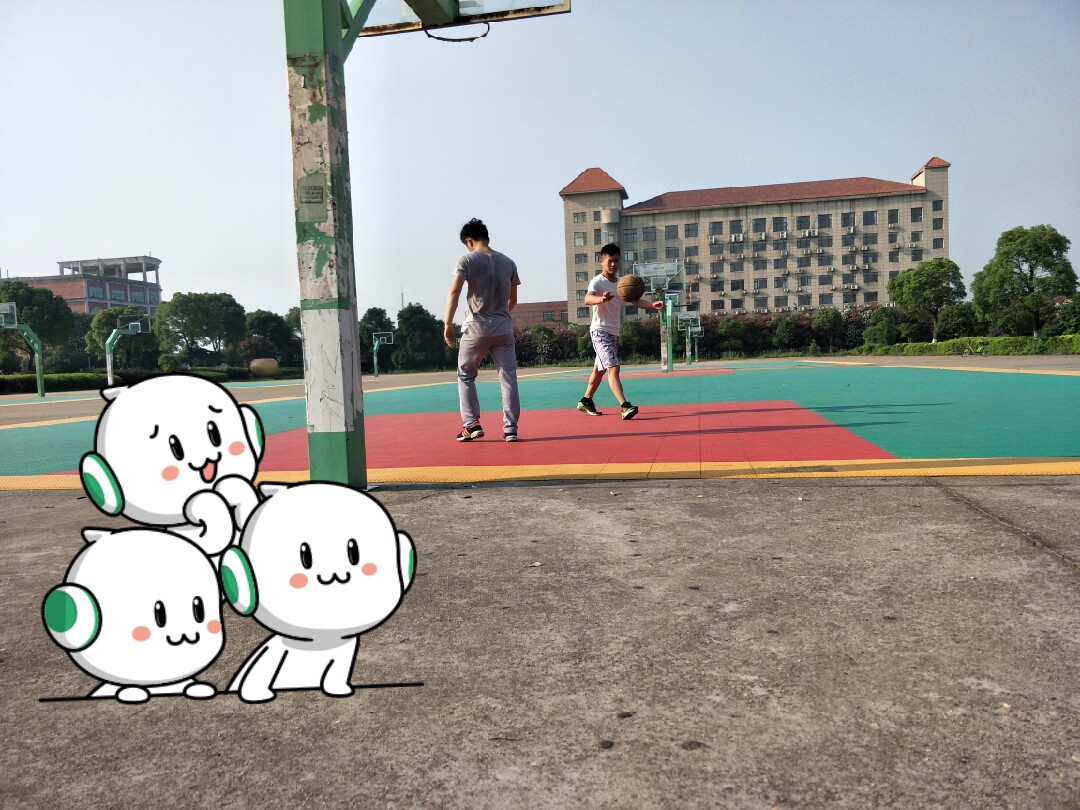 早晨打篮球