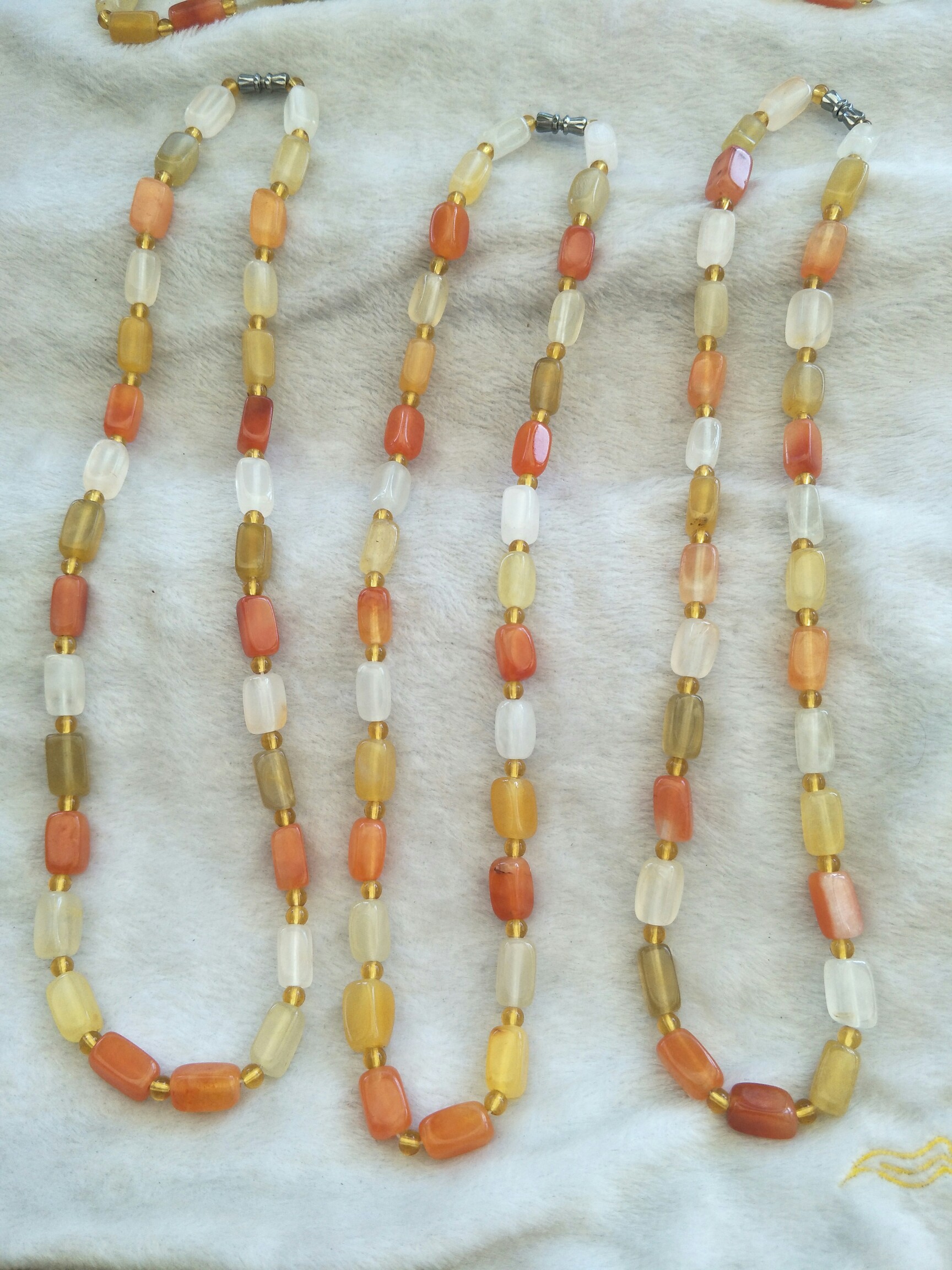 金丝玉随形项链