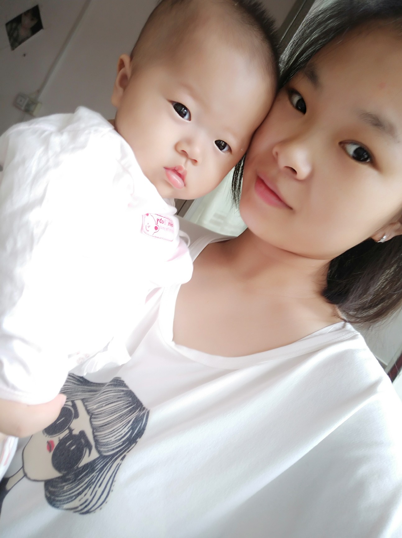 宝妈一枚,微信q502411