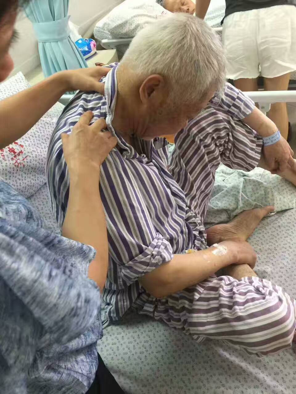 祝:老爸早日康复.