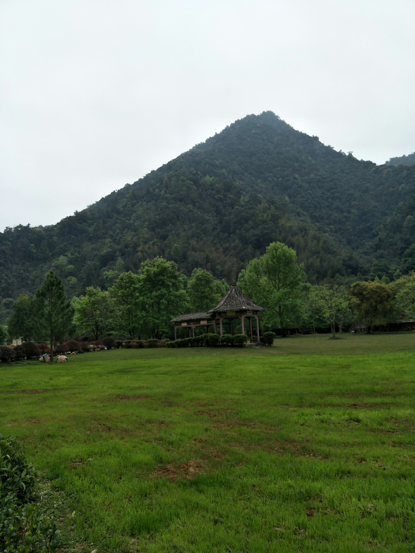 靈溪漂流山風景