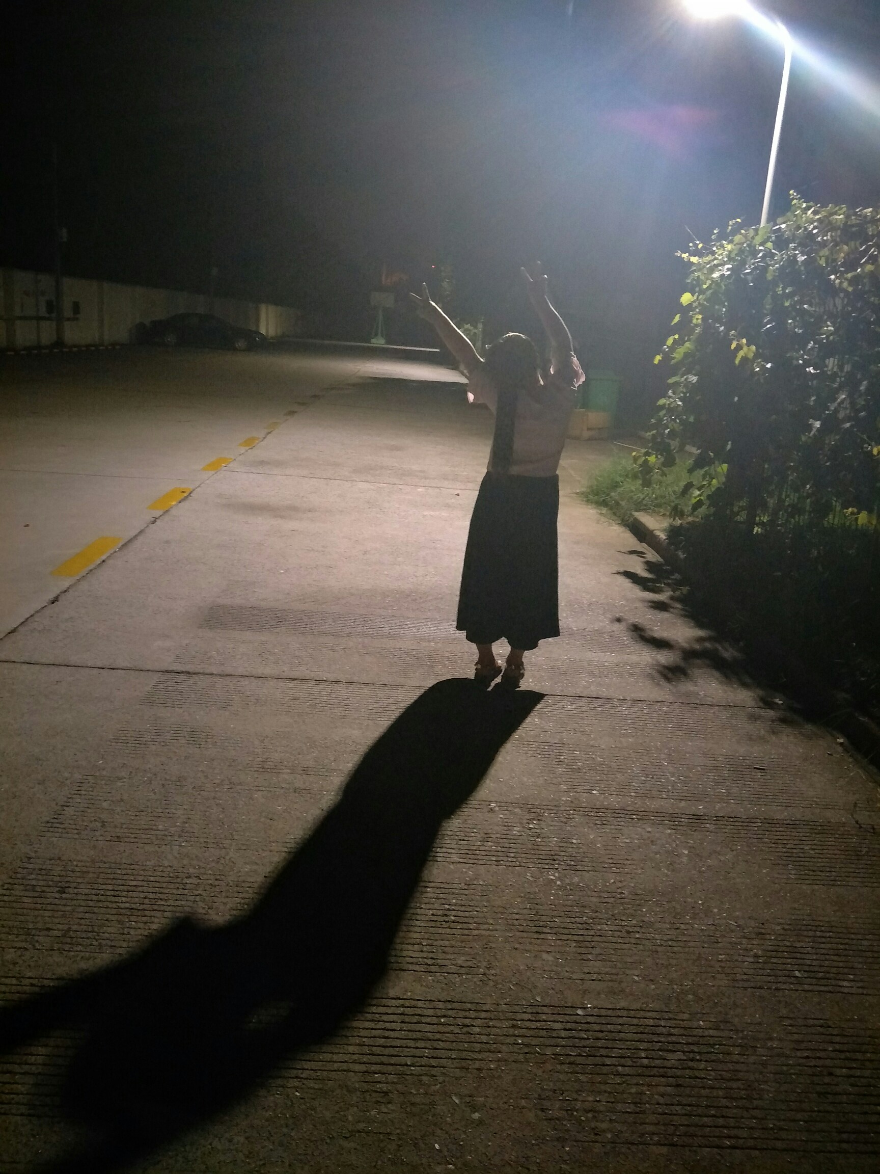 以后的深夜中,就只有我一个人了,我真的好想你啊