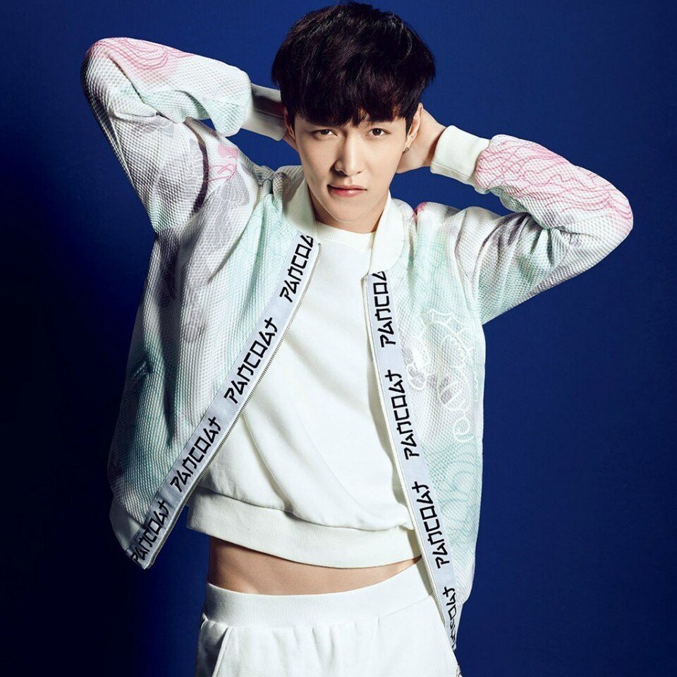 最美侧颜照#兴哥帅照来一波