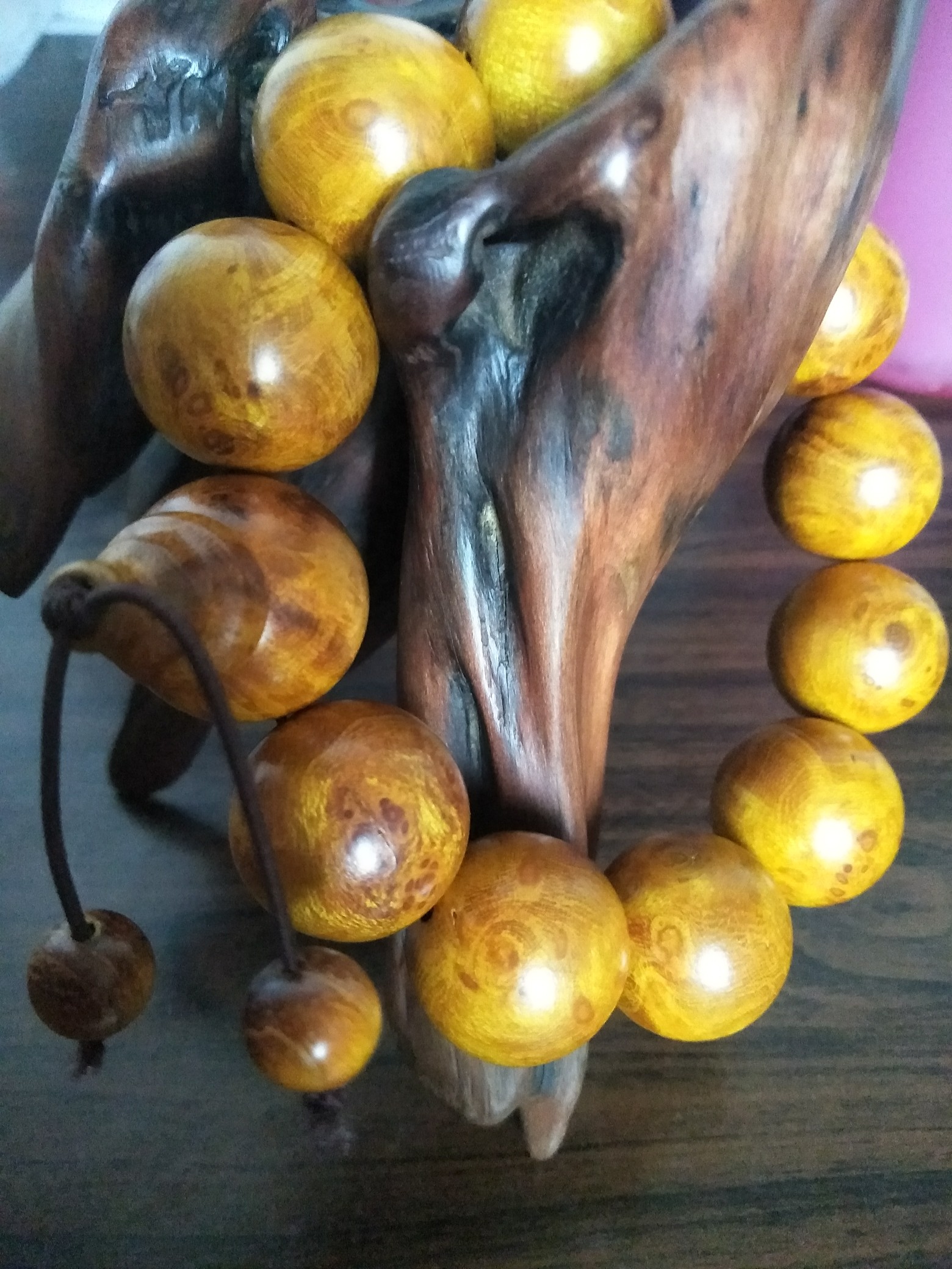 黄金刺手串,让你更有信心!