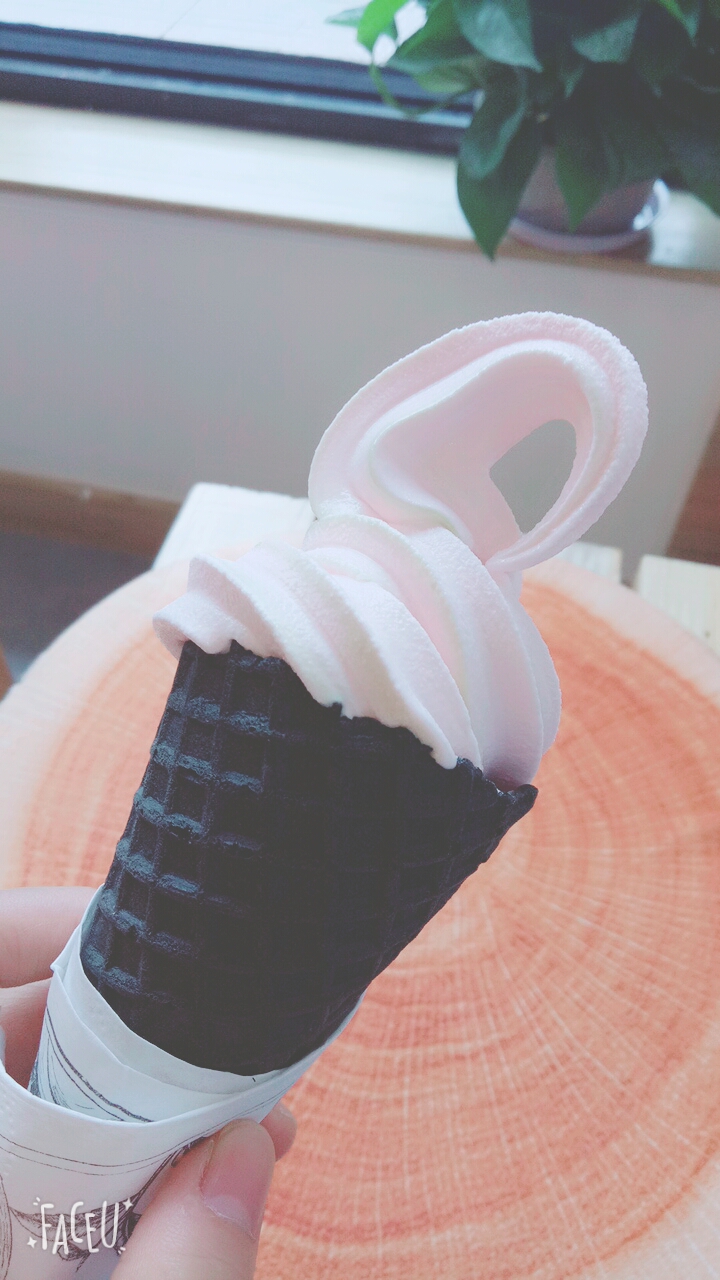 希望友谊地久天长吧(笑嘻嘻) 迟来的祝福,祝大家月饼节快乐啦