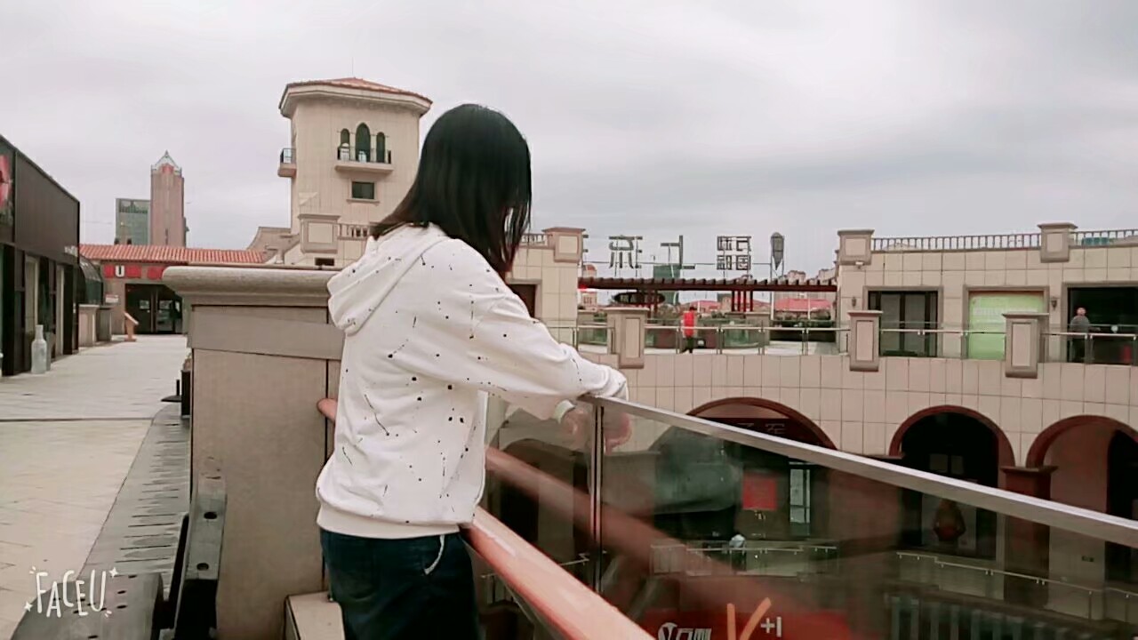 十月印象#来自女朋友的背影