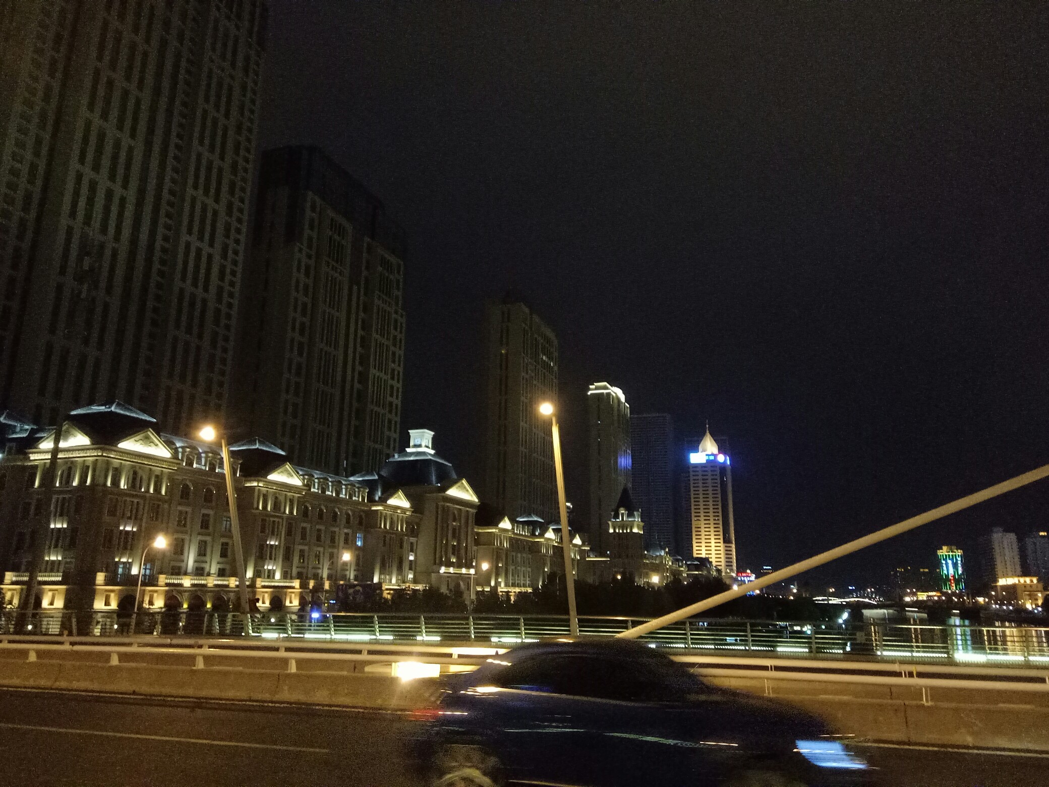 手机怎么调出清晰的夜景图片 15081763802563.jpg