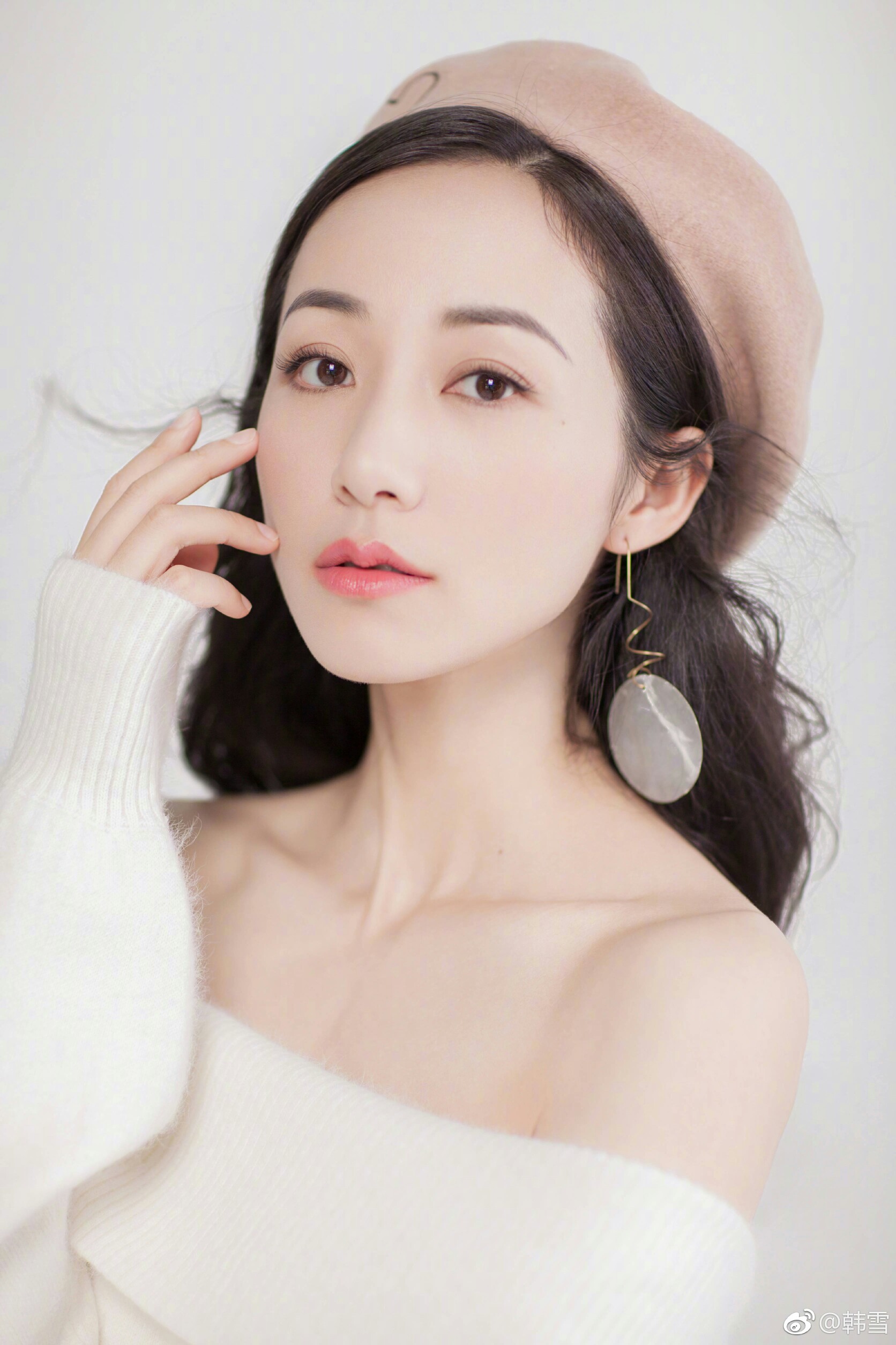 优雅淑女的形象一直未变,一见如初