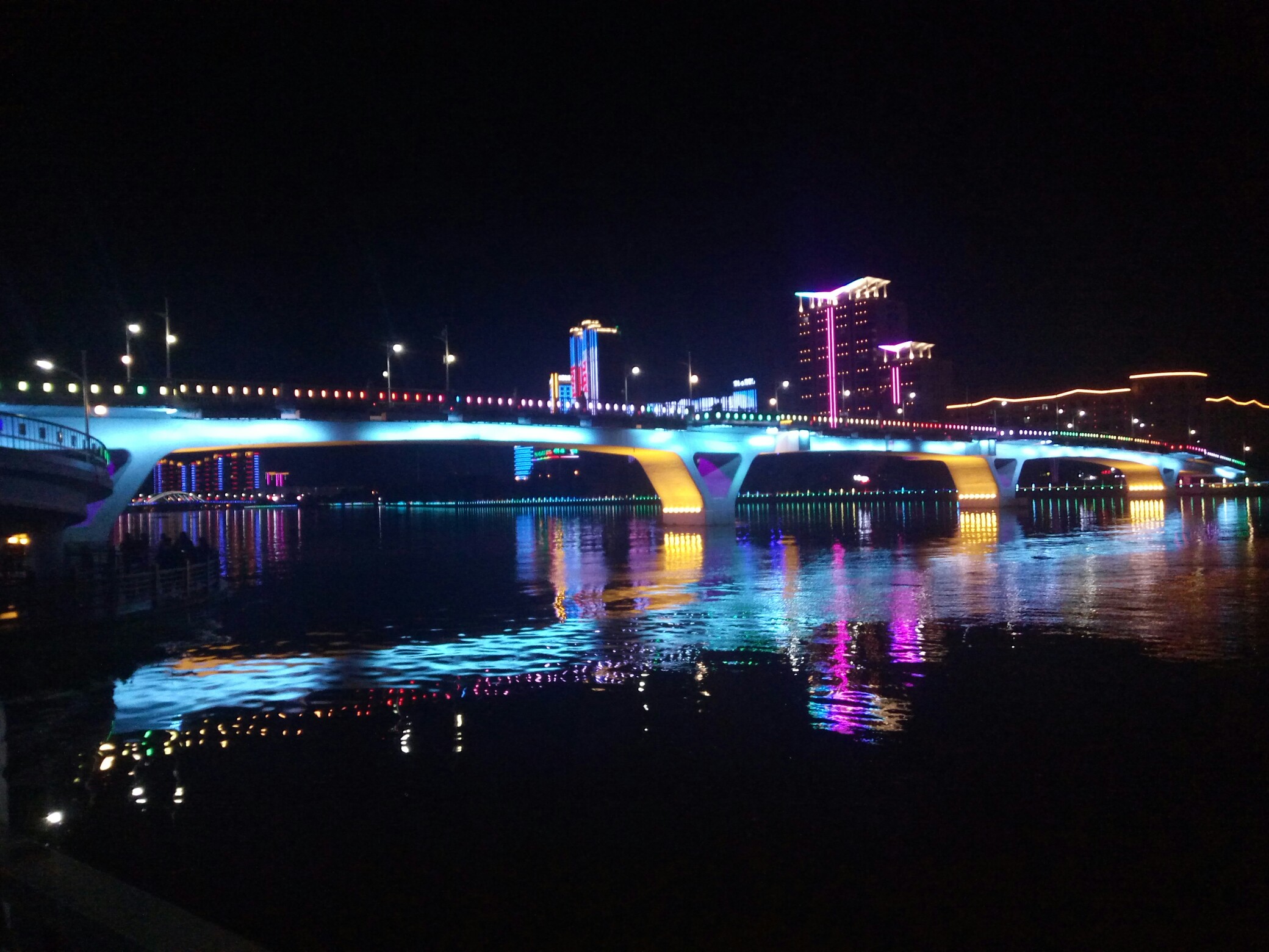 阜宁步行桥夜景