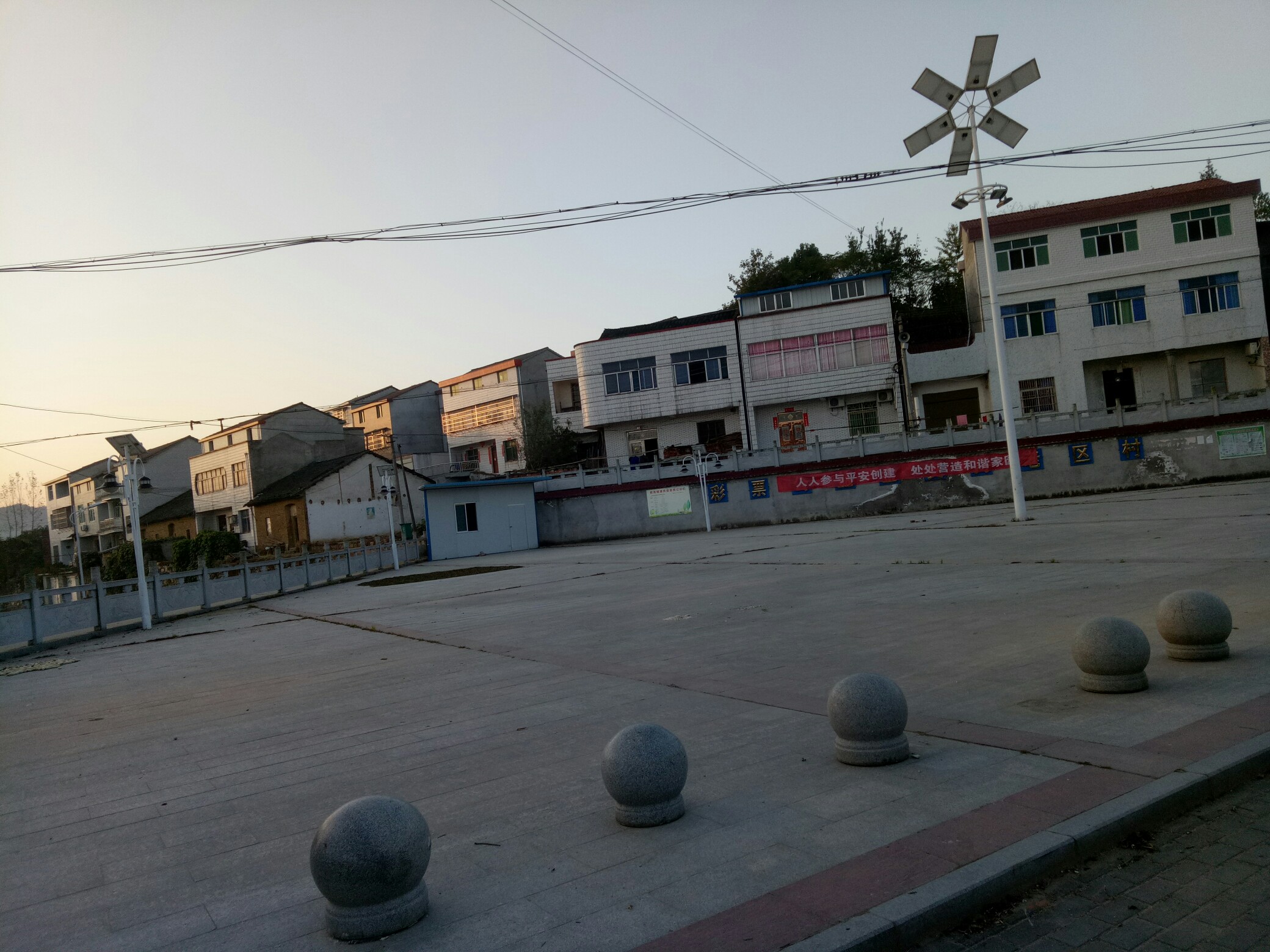 行走英山——科技守护山水，气象赋能文旅——南武当有了气象台